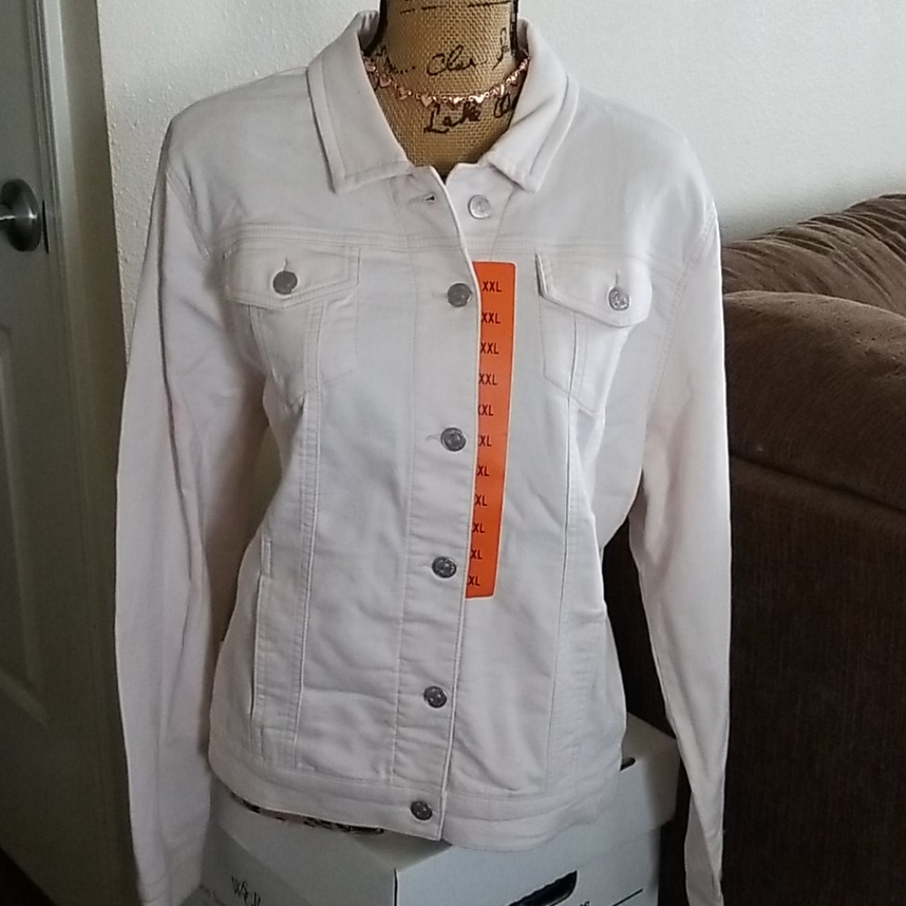 Cute Women's Light Jean Jacket - Picture 1 of 4